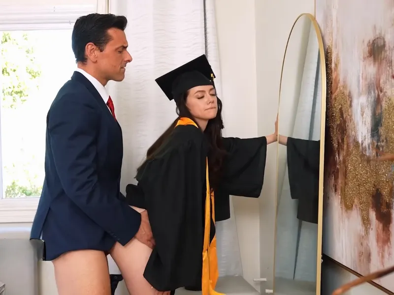 Cha dượng doggy con chim nhỏ tinh rớt đầy sàn